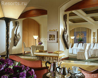 Four Seasons Hotel 27